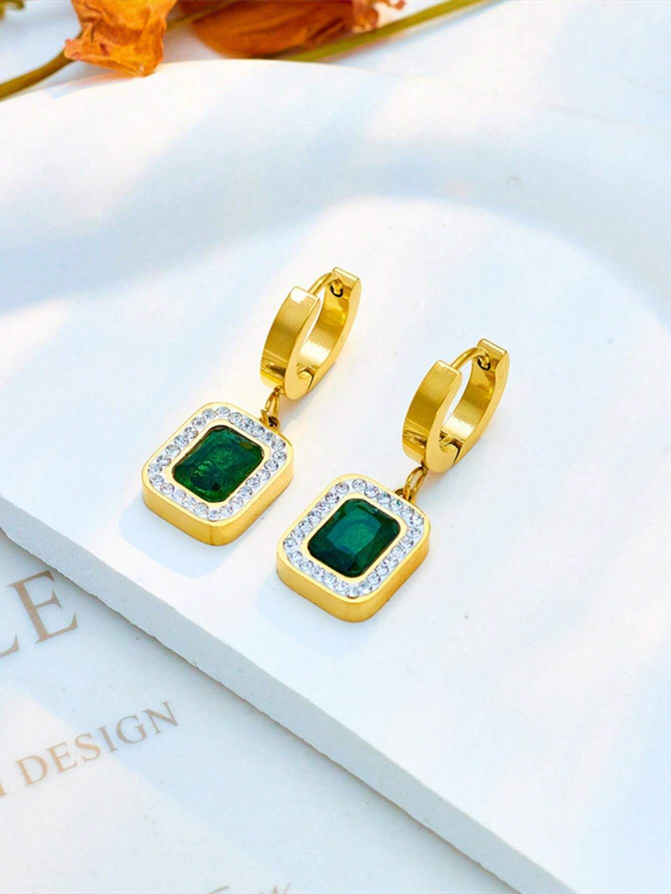 Conjunto Esmeralda Imperial - Colar com Pingente, Pulseira e Brincos de Aço Inoxidável